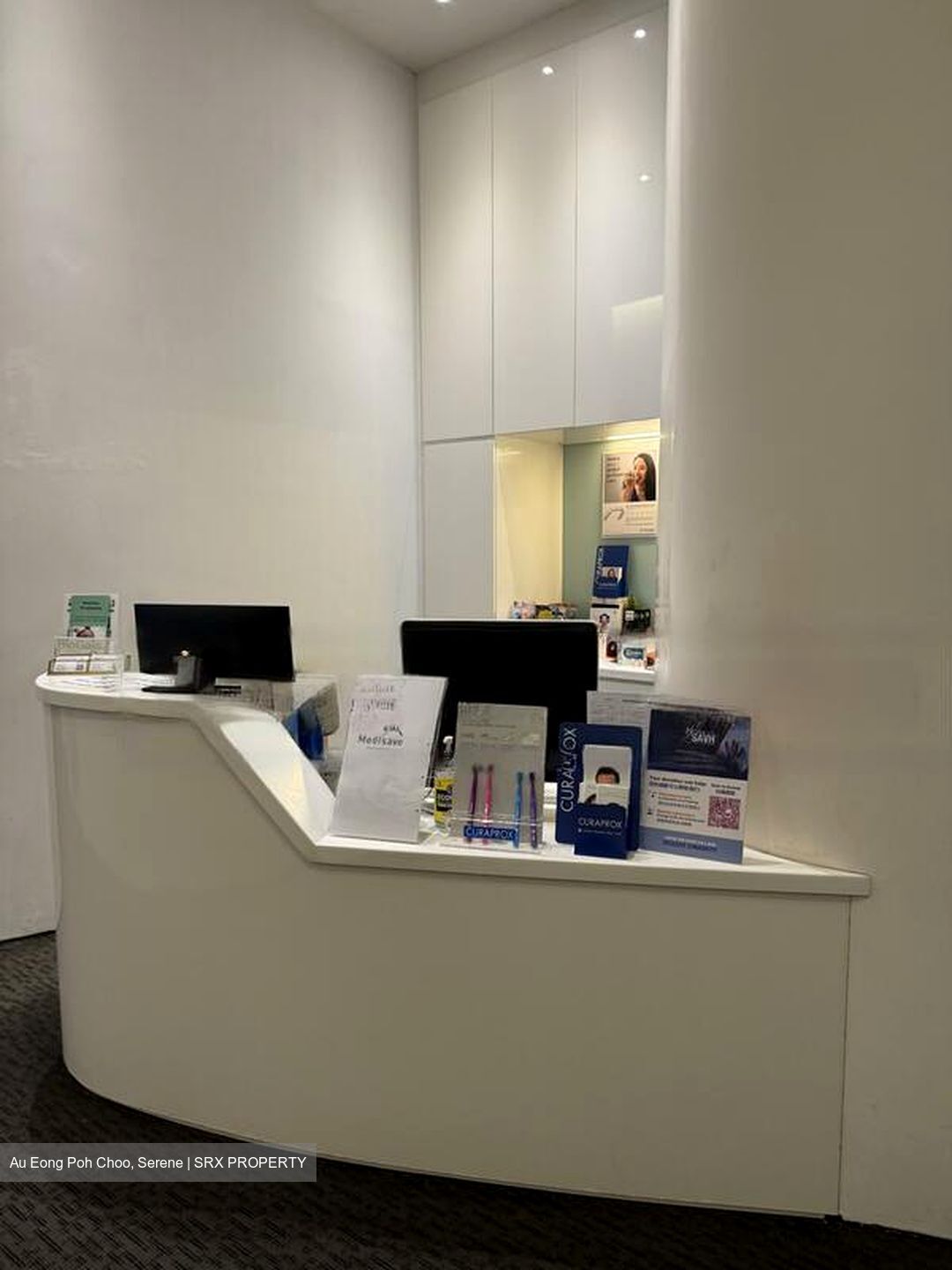 Camden Centre (D10), Retail #497412201